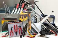 Umfangreiche Tool-Box mit 21 verschiedenen Werkzeugen